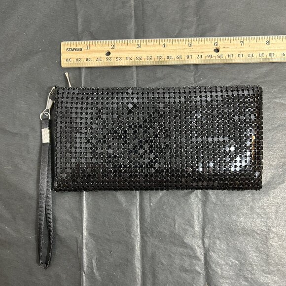Handbags - Women's black beaded clutch bag with a zipper closure and a fabric - used once